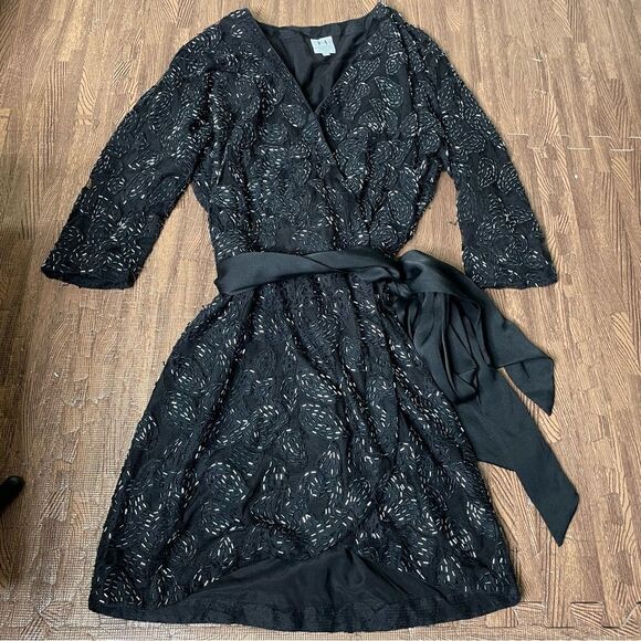 Halston Heritage‎ Beaded Wrap Cocktail Dress Size 2 - Picture 1 of 9